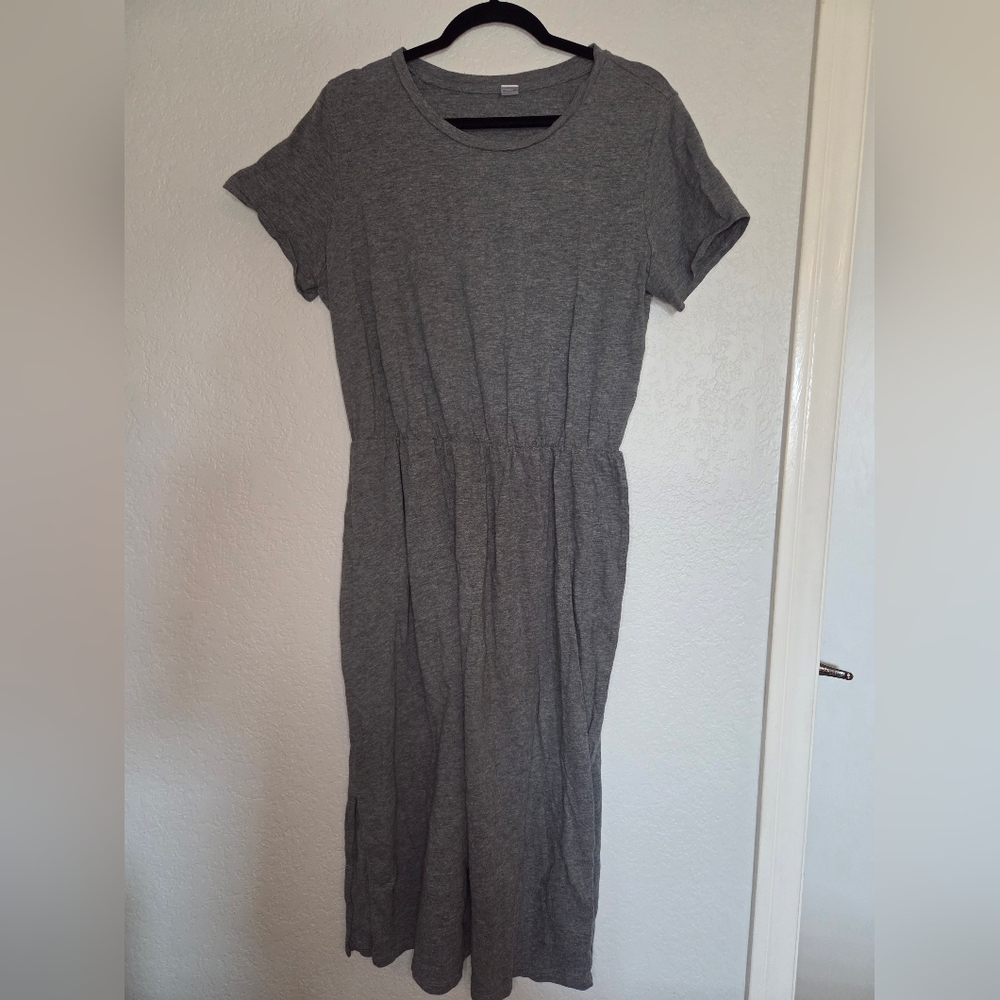 Old Navy Gray Sheath Midi Dress Short Sleeve Crew Neck